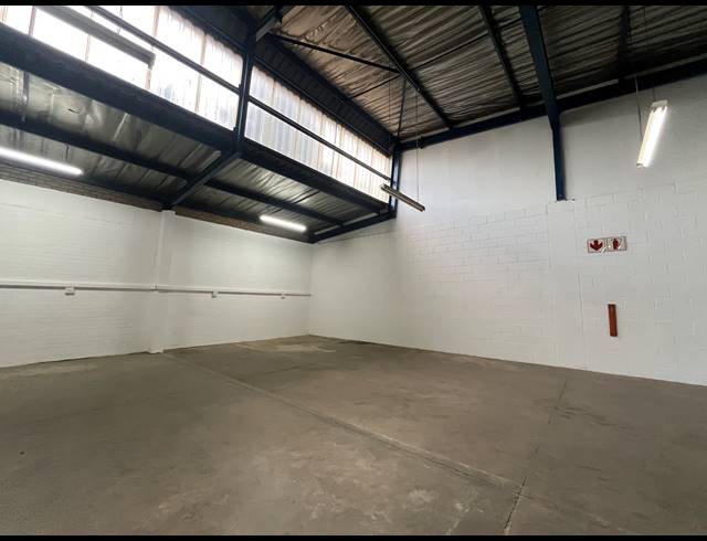 315M² WAREHOUSE TO LET IN EASTLEIGH